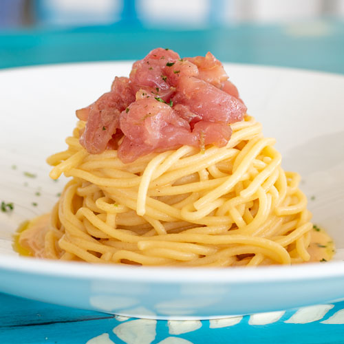 LobStar Enjoyable Seafood Restaurant | Spaghettone with Tuna Tartare and Lime | large round-shaped fresh artesan spaghetti with fresh tuna cubes and lime